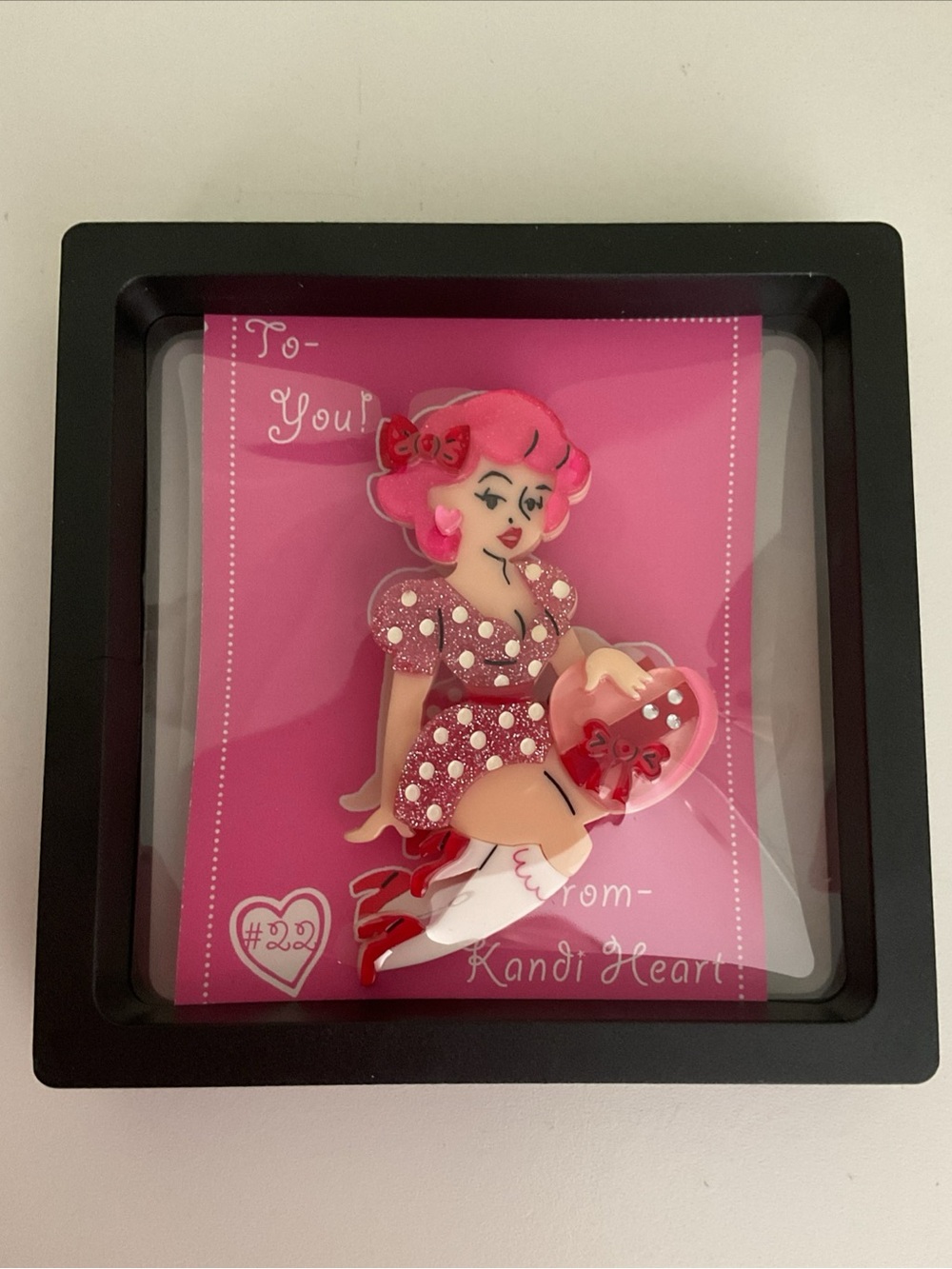 NEW Lipstick & Crome Acrylic Valentines Day Belle Brooch Pin 🥰💕Retired